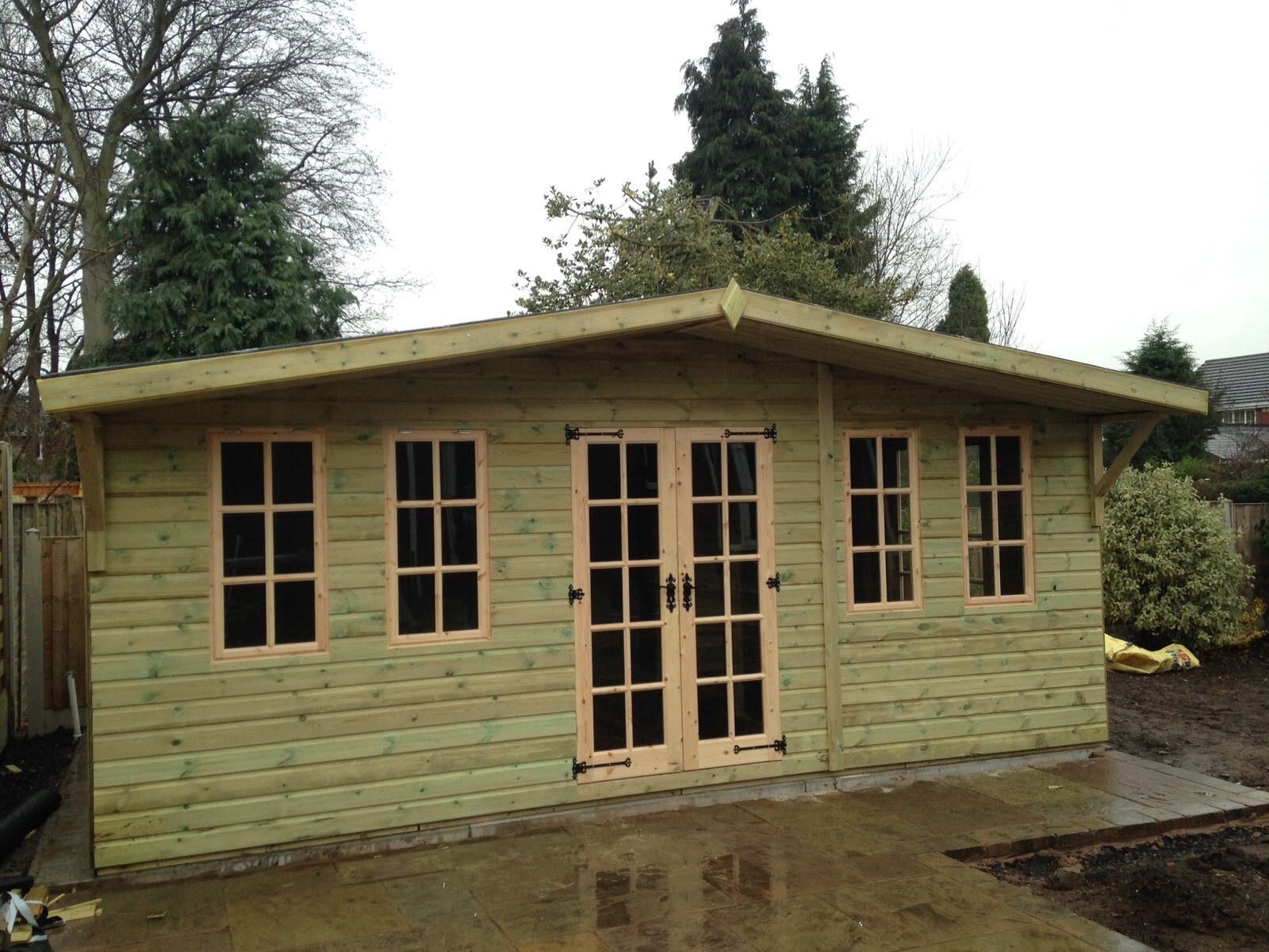 20 x 10ft Wooden Pent Summerhouse Georgian Style Fully Tongue & Groove 2′ Overhang