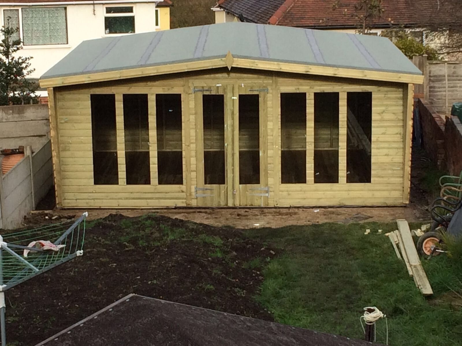 20 x 14ft Finished Deluxe Garden Summerhouse 19mm Tounge & Groove With 2ft Canopy