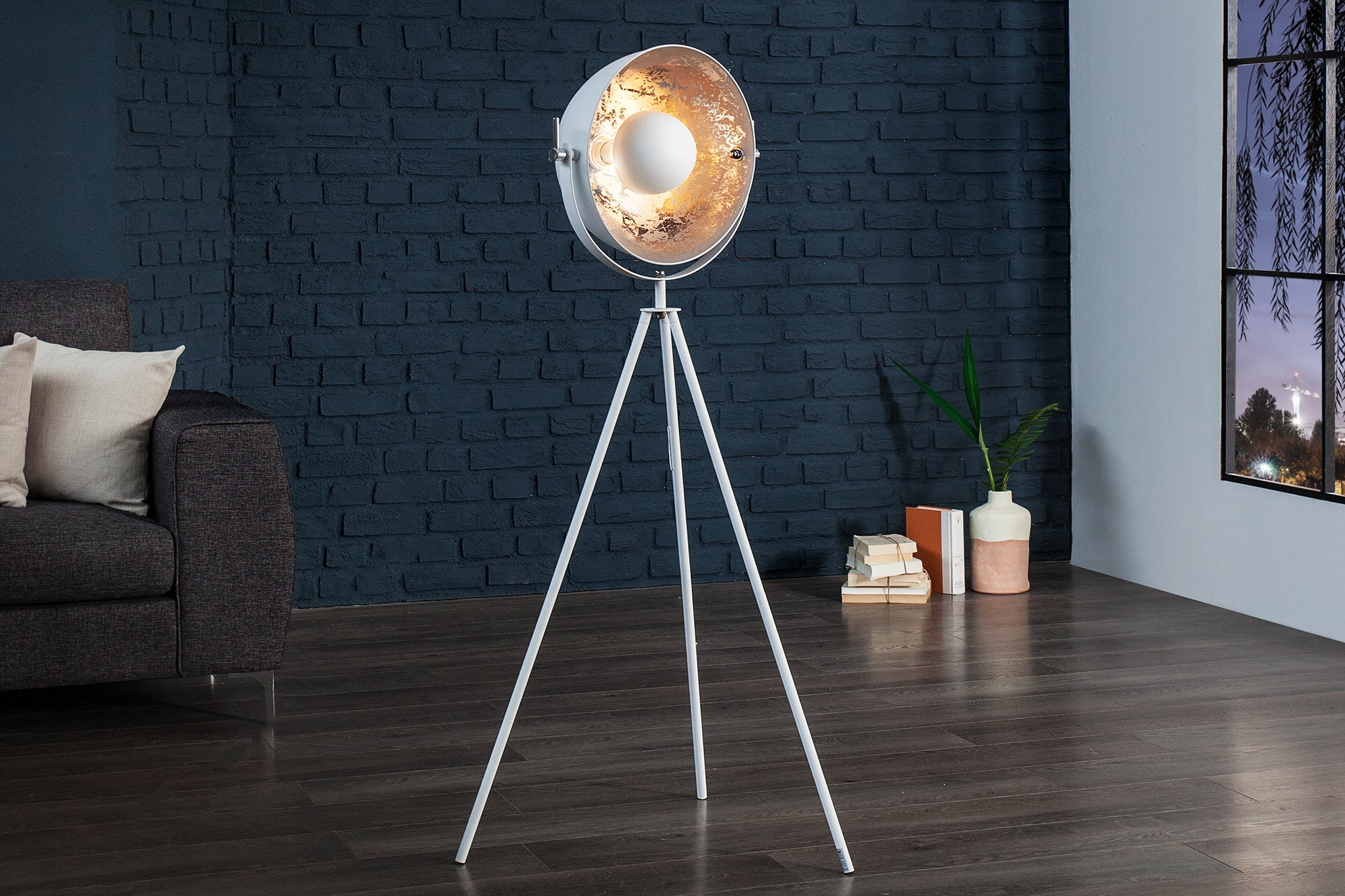 Studio Floor Lamp 145cm White Silver – Creation Furniture