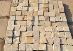 Mint Fossil Setts/Cobbles 100x100x40-60mm – Indian Sandstone – Infinite Paving