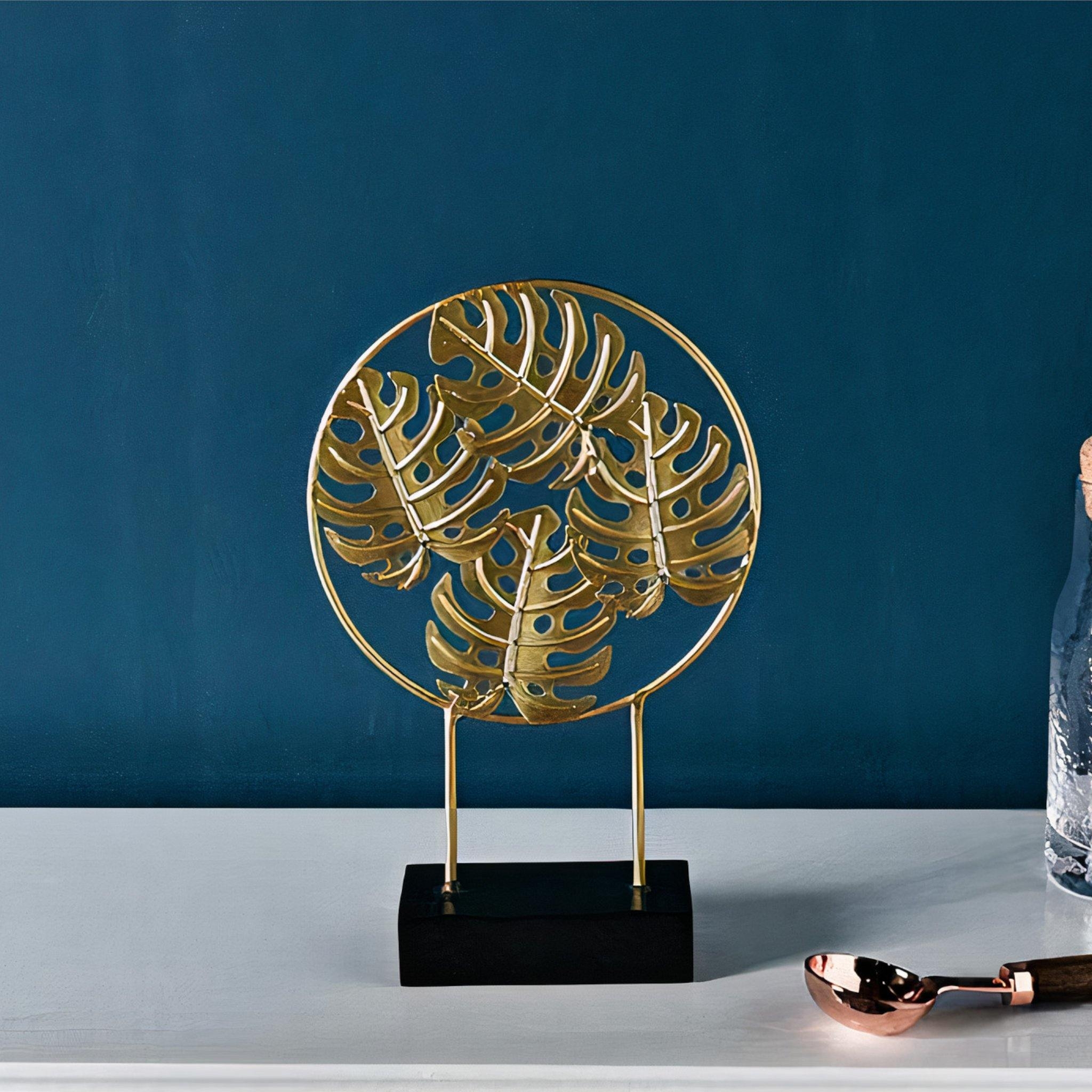 Monstera Leaf Ornaments For Shelves or Desks – Bronze / Gold – Small – Metal – The Trouvailles