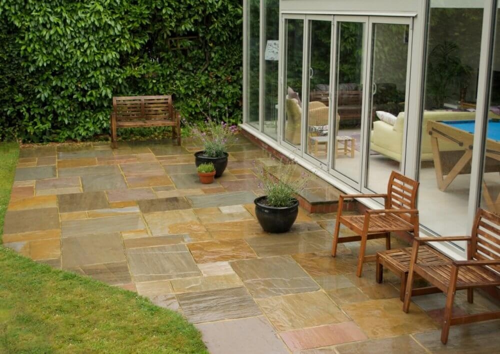 Raj Green Mixed Size Patio Paving Stone Pack 25-35mm 14.5m² – Indian Sandstone – £19.24 Per M² – Infinite Paving