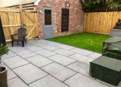 Silver Grey Granite Flamed 600x600mm Paving Stone Pack 20mm 17.5m² – Silver / Grey – £26.23 Per M² – Infinite Paving