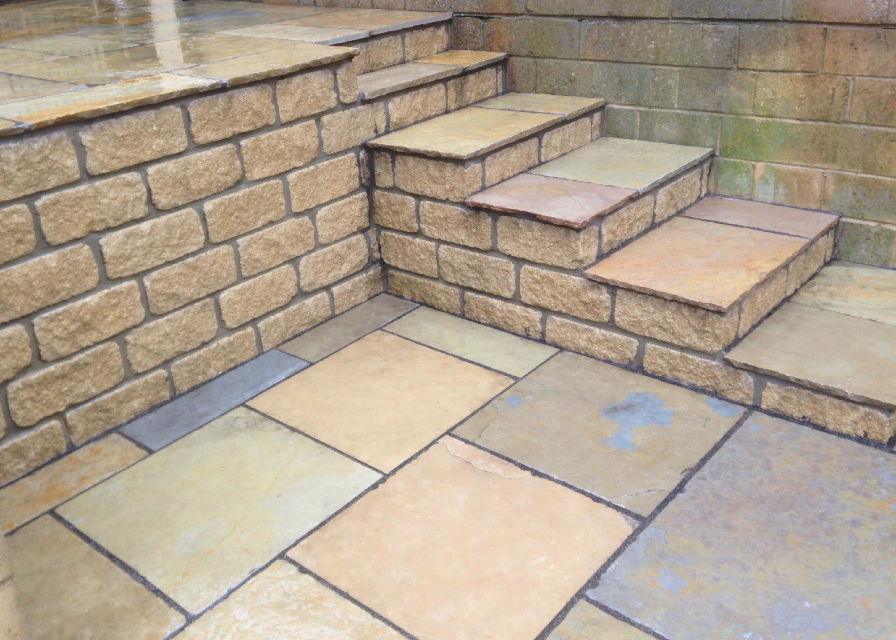 Tandur Yellow Limestone Mixed Size Patio Pack 22mm Calibrated Sawn Edge 17.5m² – Infinite Paving
