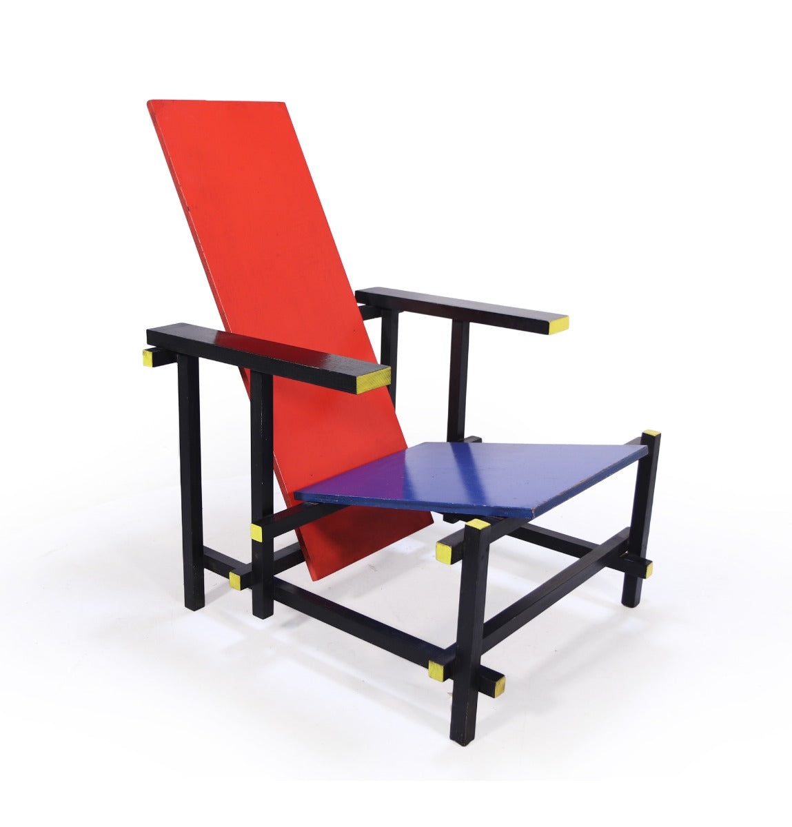 The Red Blue Chair by Gerrit Rietveld c1970 – The Furniture Rooms