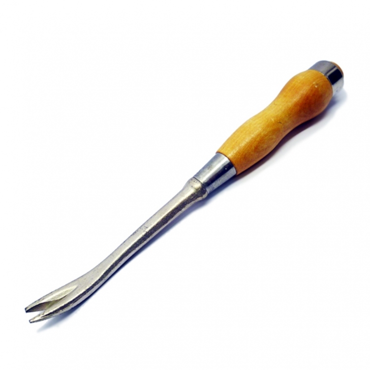 C.S. Osborne –  No 761b Striking Tack Claw / Staple Remover – Brown Colour – Textile Tools & Accessories