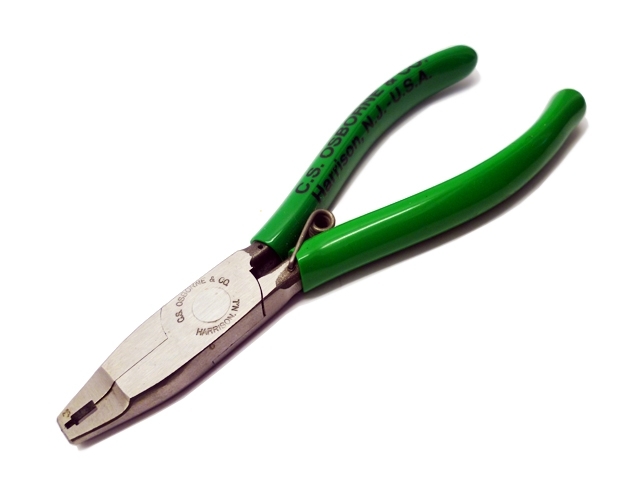C.S. Osborne –  No. 1012 Zipper Stop Pliers – Green Colour – Textile Tools & Accessories